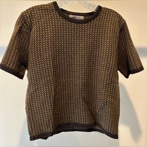 Eddie Bauer size large short sleeve sweater